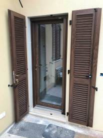 Persiana-In-PVC-ingresso